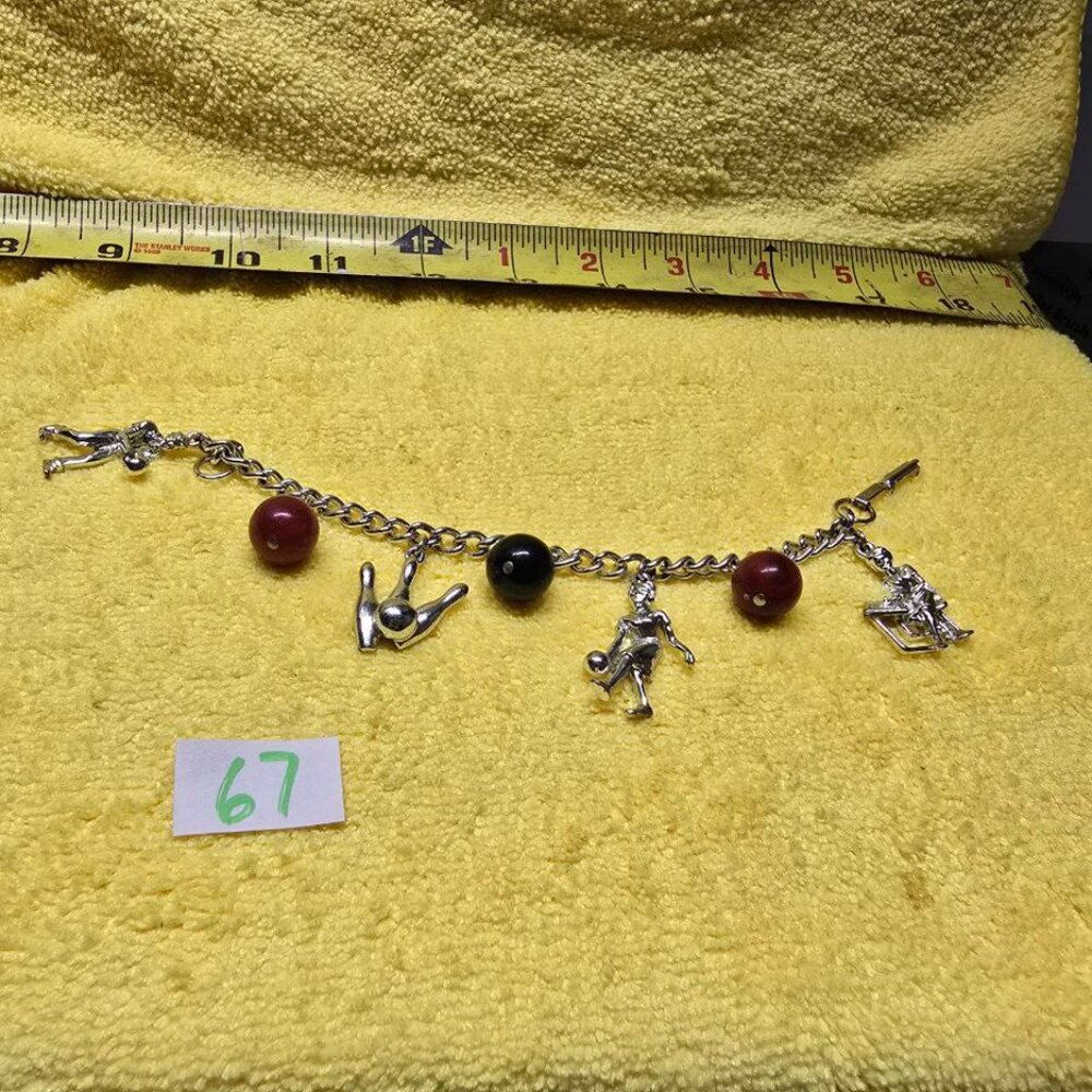 Bracelet [67]